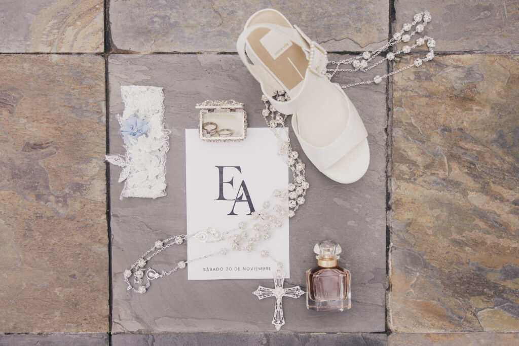 wedding details, heirloom details