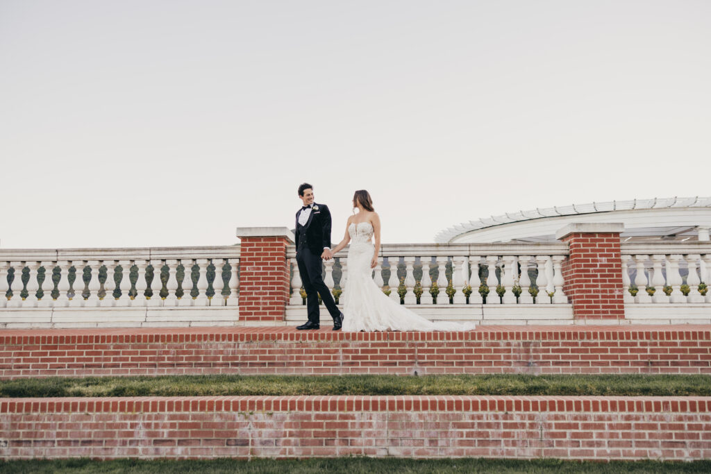 Sherwood Country Club wedding editorial couple portrait in Thousand Oaks California

