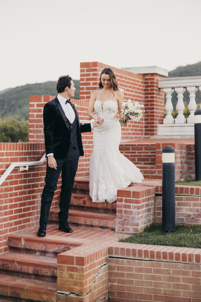 Bride and groom portrait on staircase at Sherwood Country Club
