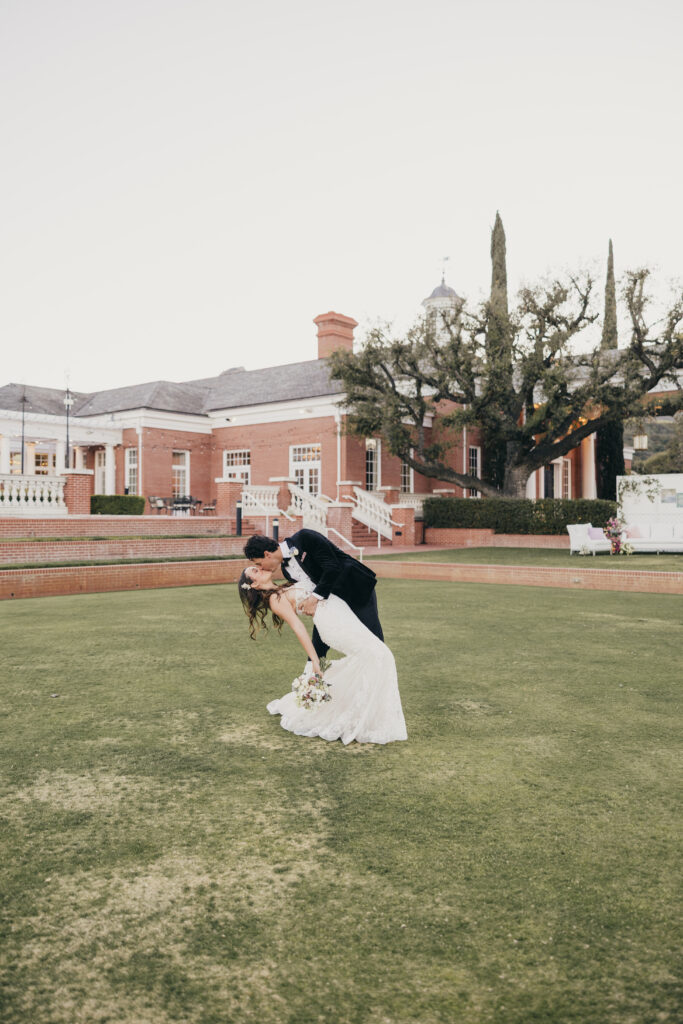 Sherwood Country Club wedding editorial couple portrait in Thousand Oaks California
