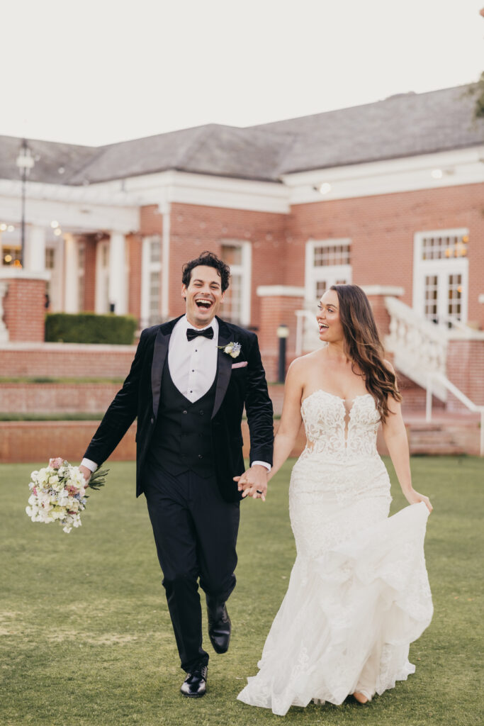 Sherwood Country Club wedding editorial couple portrait in Thousand Oaks California
